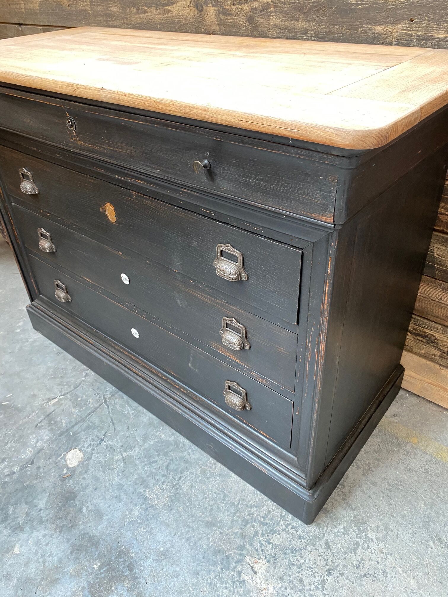 Dresser early 20th century