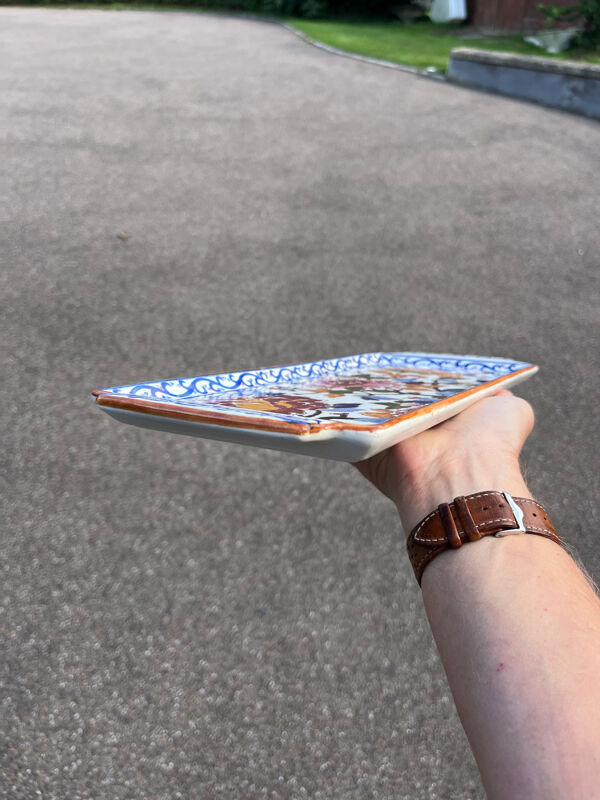 Plat à cake en faïence de Gien décor pivoine ancien