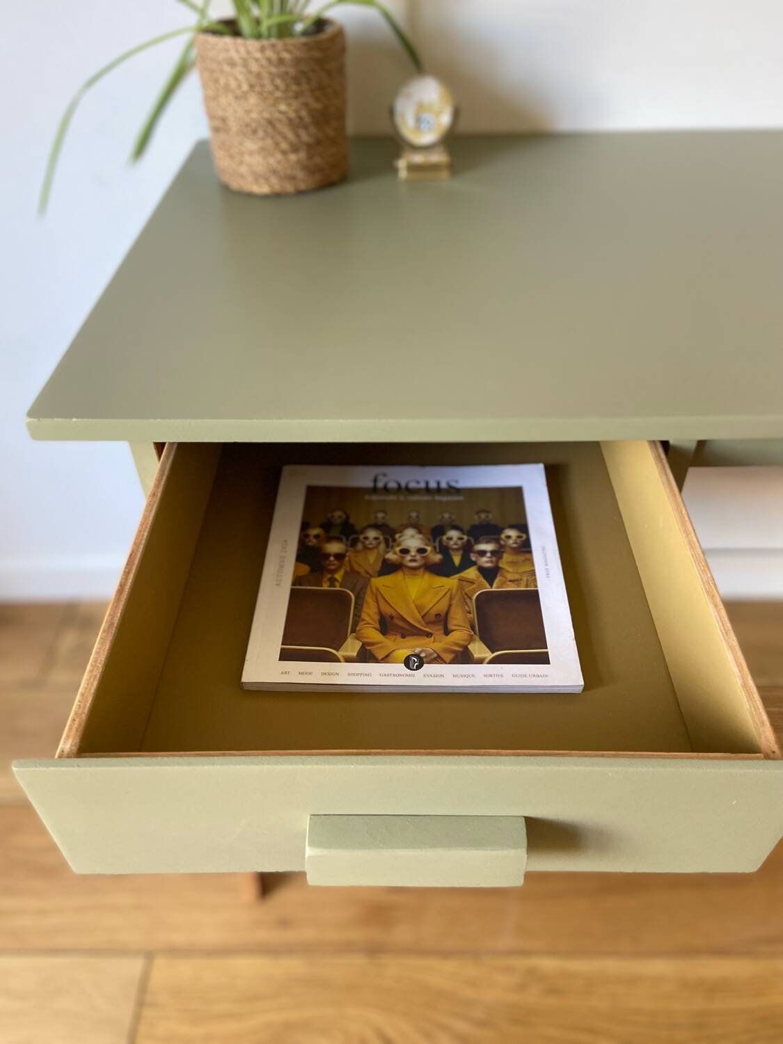 Restored Scandinavian teak desk - Tapered legs
