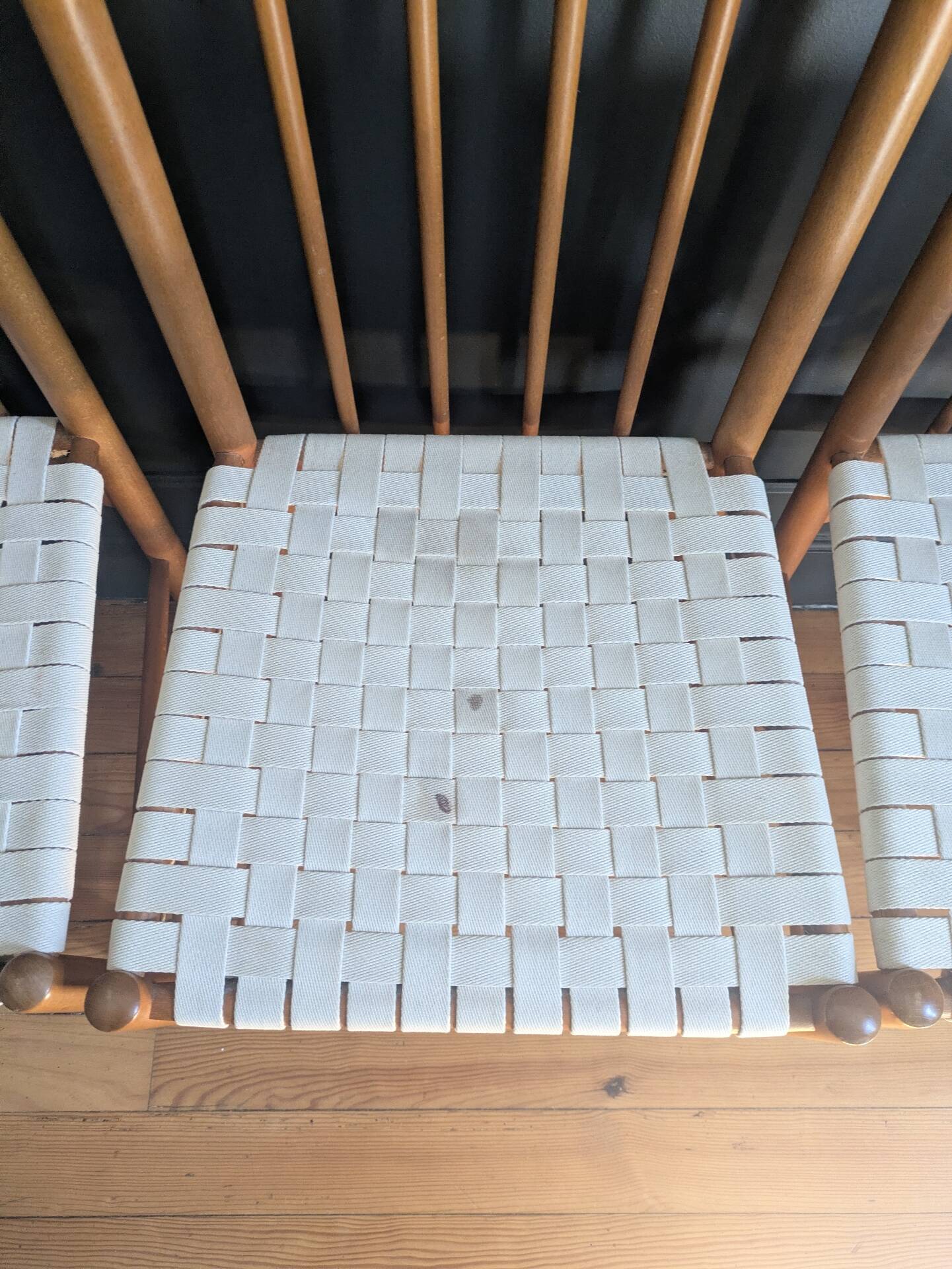 Rare ensemble de six chaises modele"Racine" de Roche Bobois.