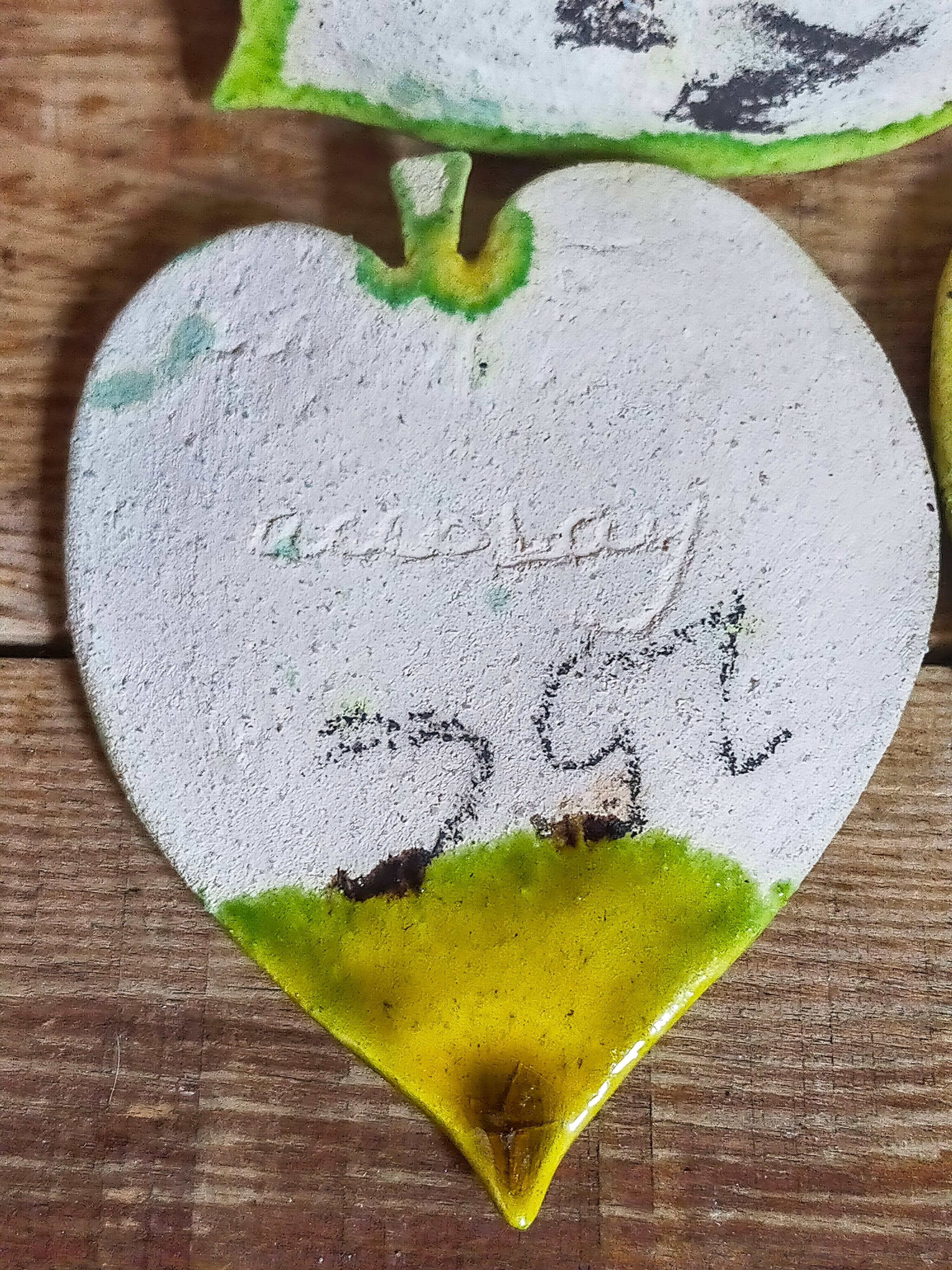 Four ceramic leaf cups from Les potiers d’Accolay