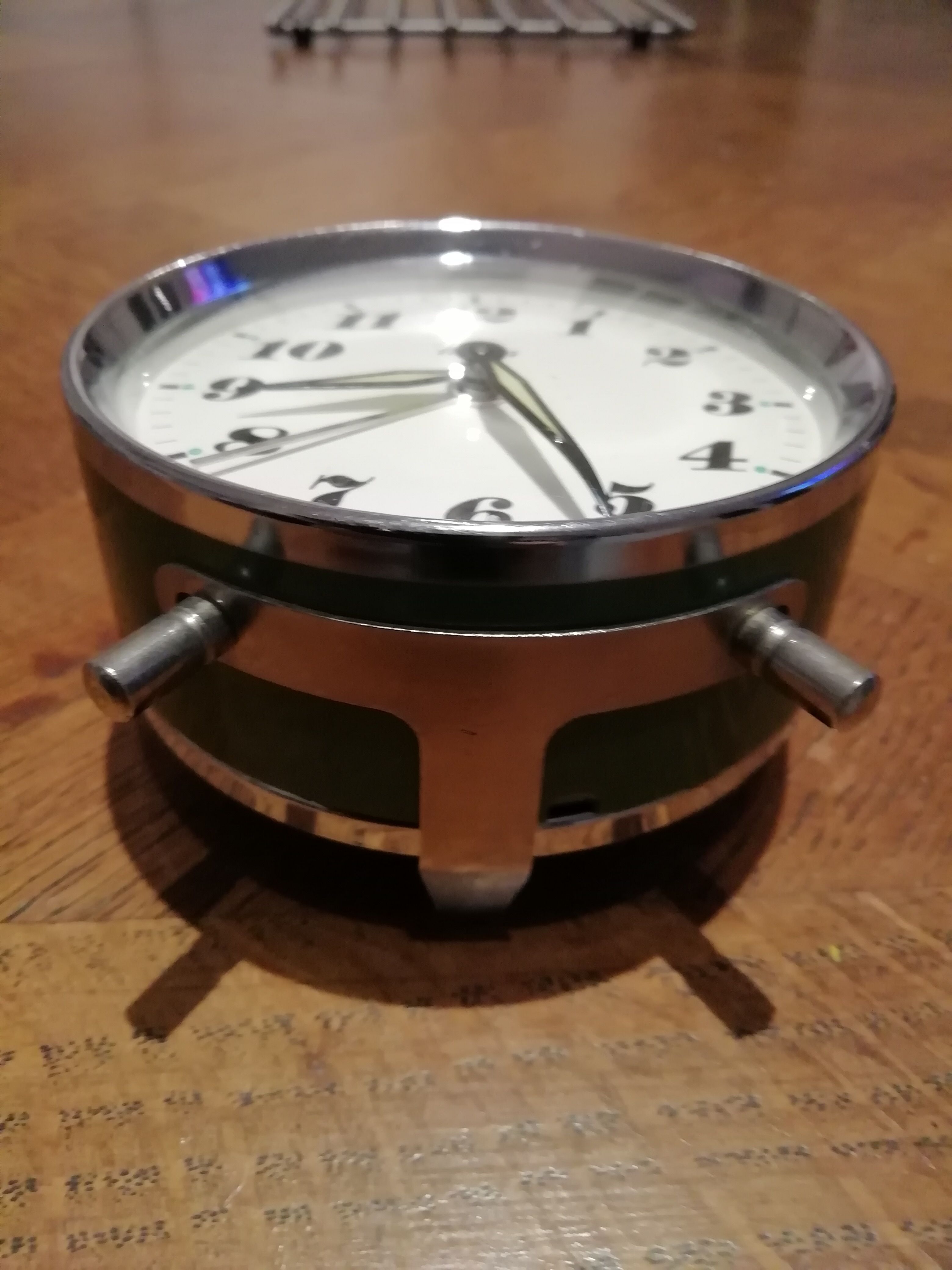 Morning micro clock 60