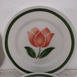 Plate dessert mill of wolves