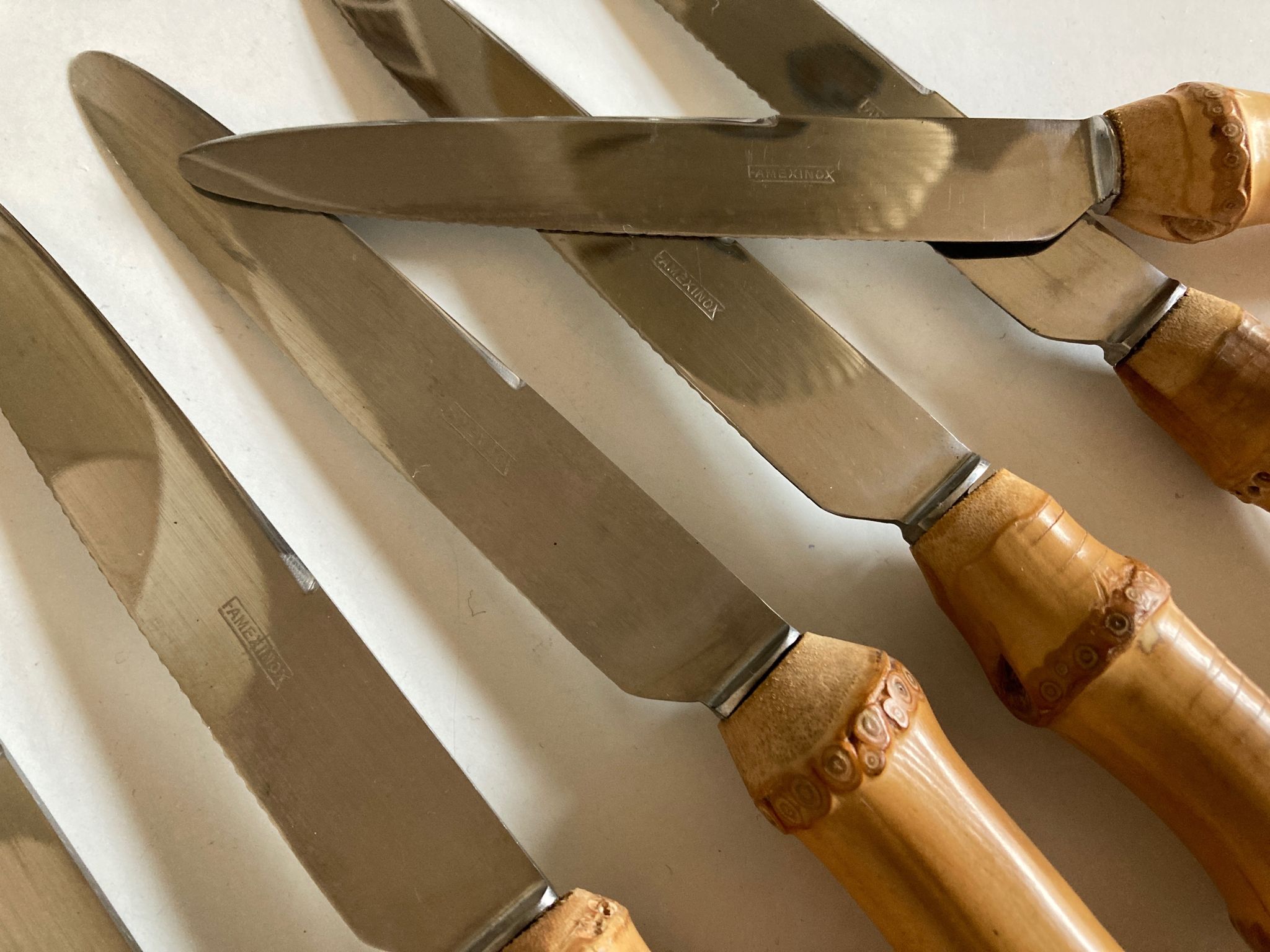 Set de 6 couteaux de table 1960 riviera manche bambou