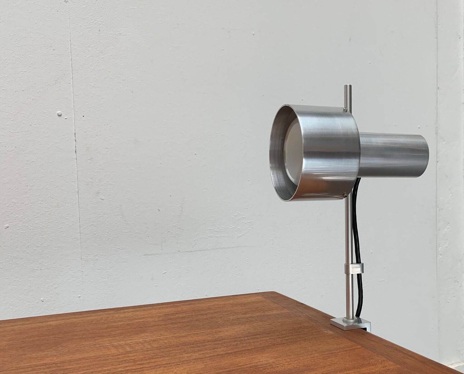 FA2 clamp desk lamp in Mid-Century style by Peter Nelson for Architectural Lighting Company, England, 1960s.