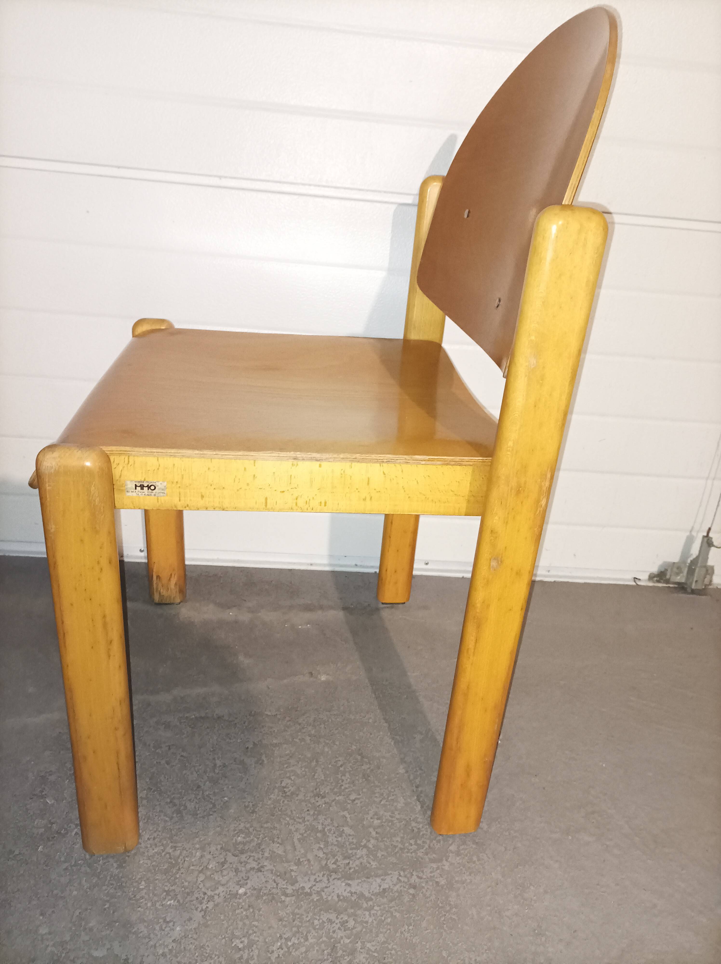 7 chaises vintages MMO