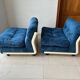 Paire de fauteuils / chauffeuses amanta par mario bellini