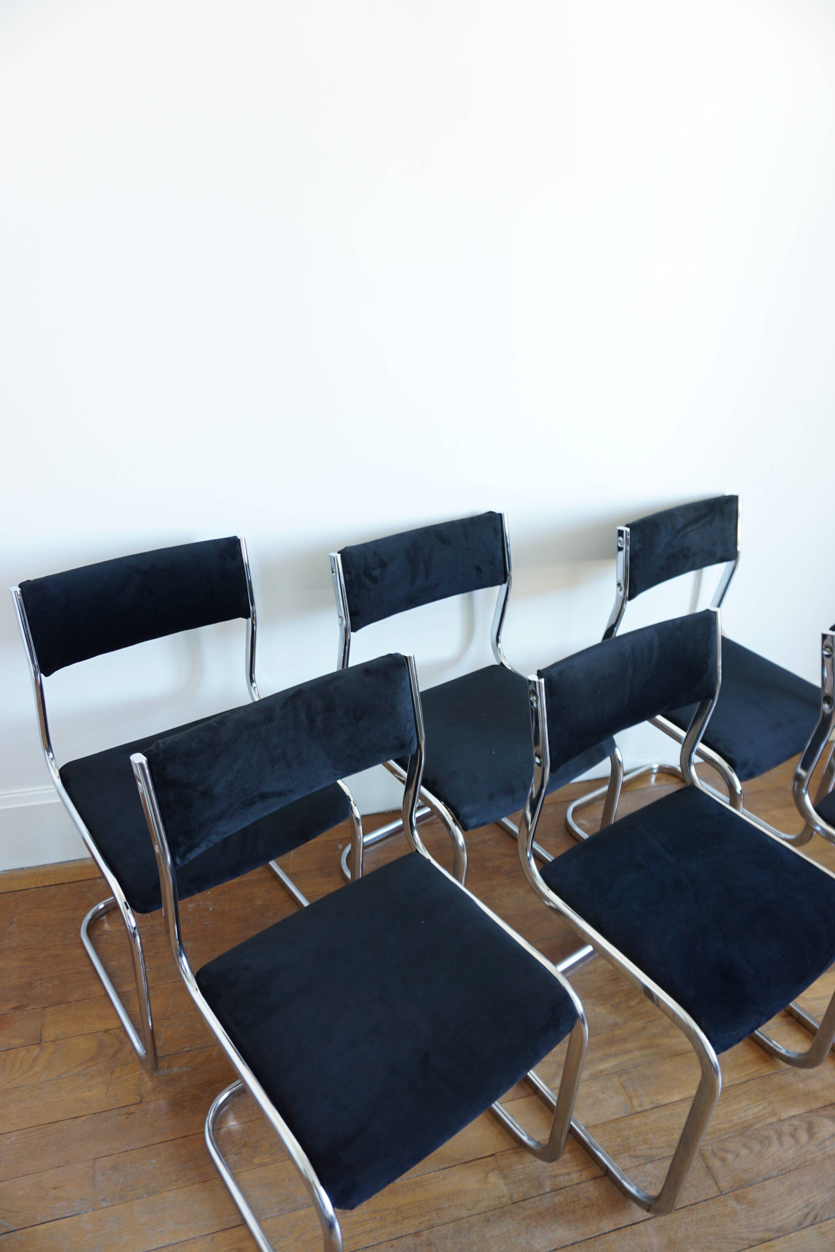Lot of 6 velvet and chrome chairs Roche bobois