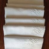 6 old towels 76.5 cm x 66.5 cm
