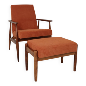Fauteuil vintage et repose-pieds