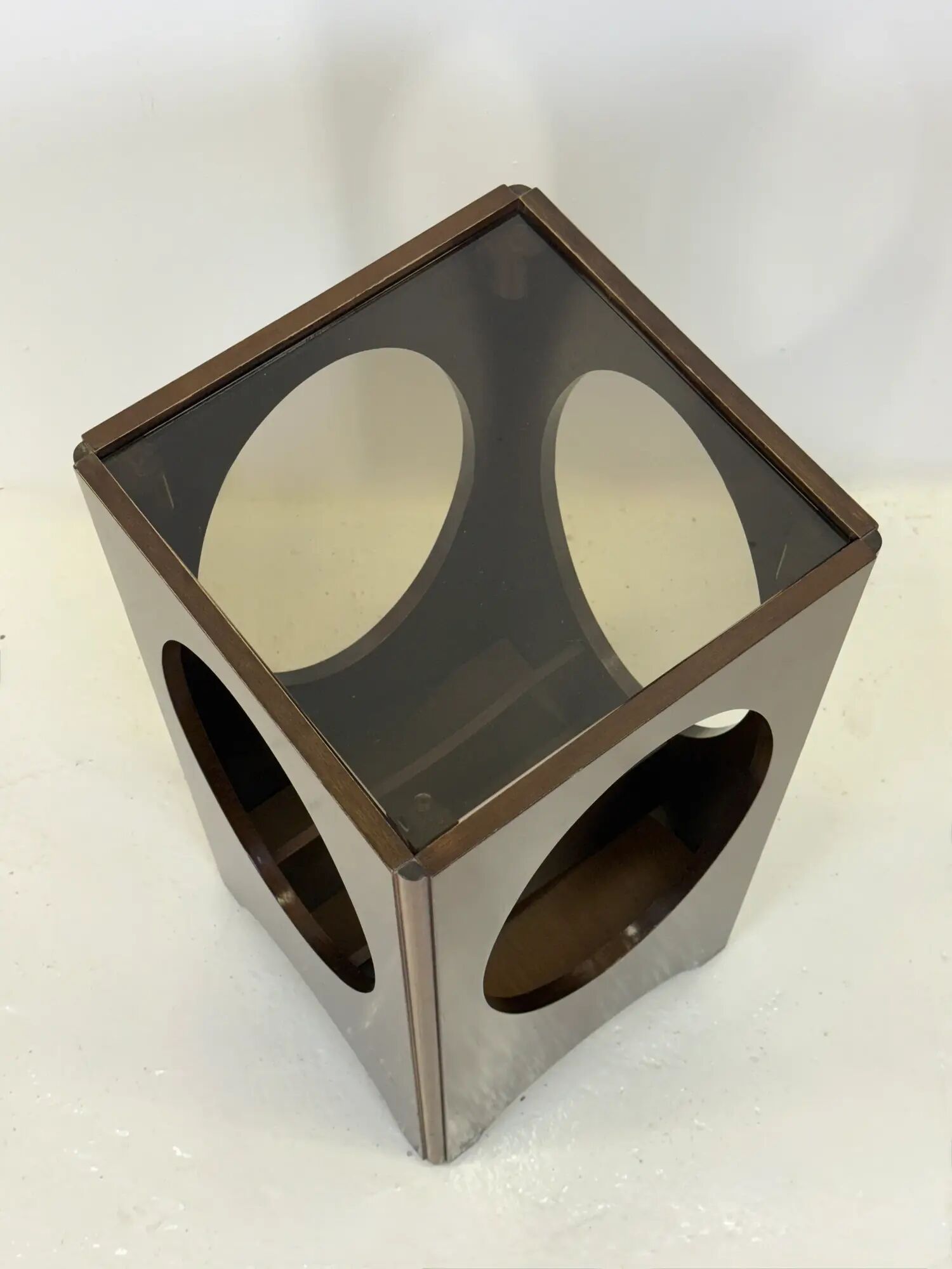 Vinyl storage side table — Italy, 1960s
