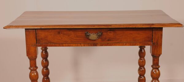 Petite Table à écrire/ Table d'appoint En Noyer-17° Siècle