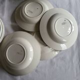 Set of 4 Vincennes earthenware soup plates, Paris.