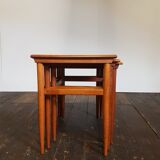 Pull out tables