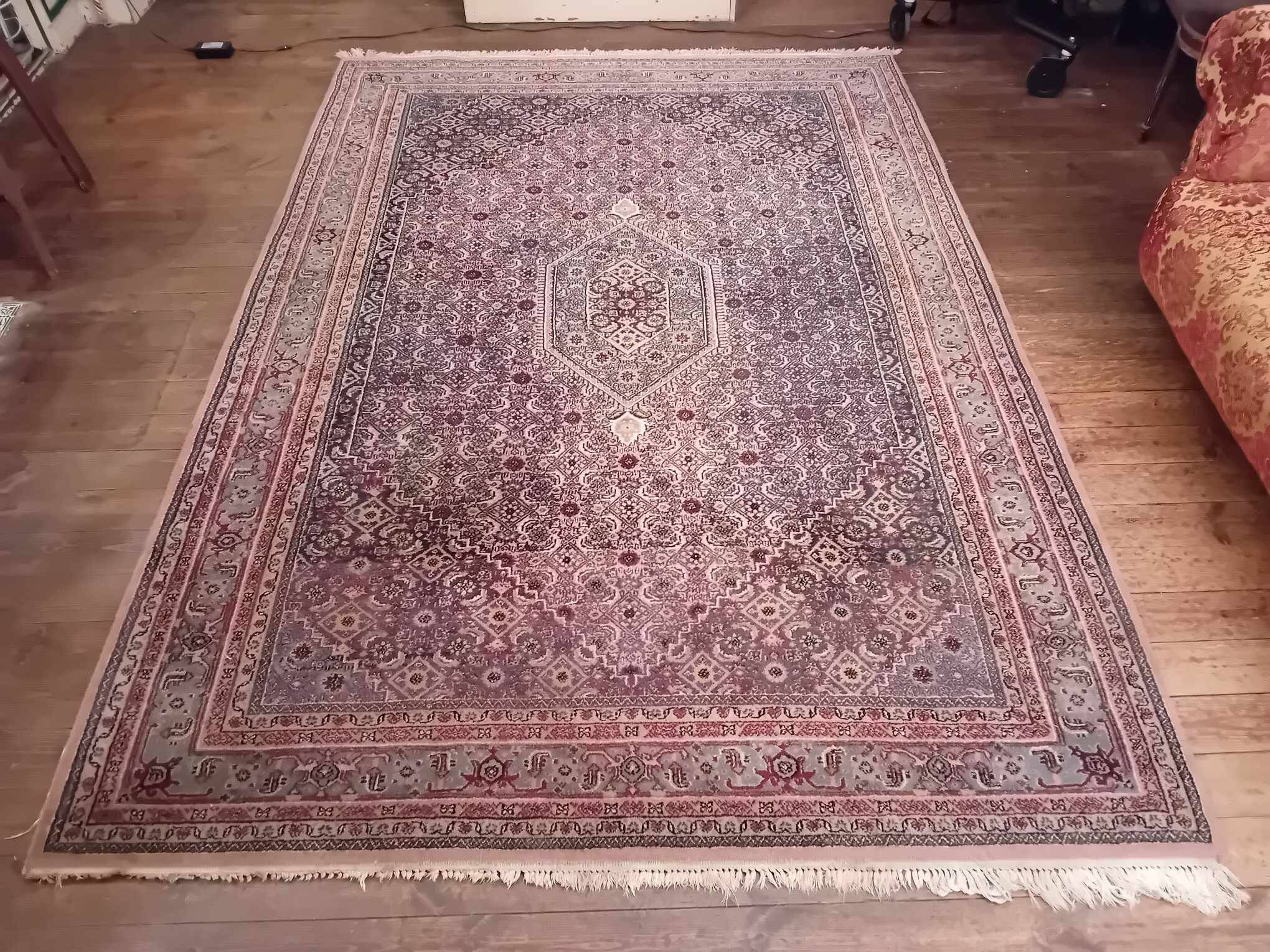 Handmade Indo-Bidjar rug 285x196cm