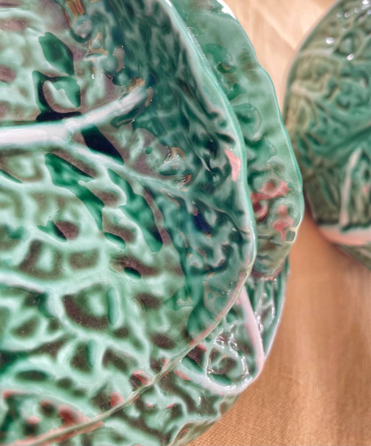 Tureen slush green cabbage with its spoon