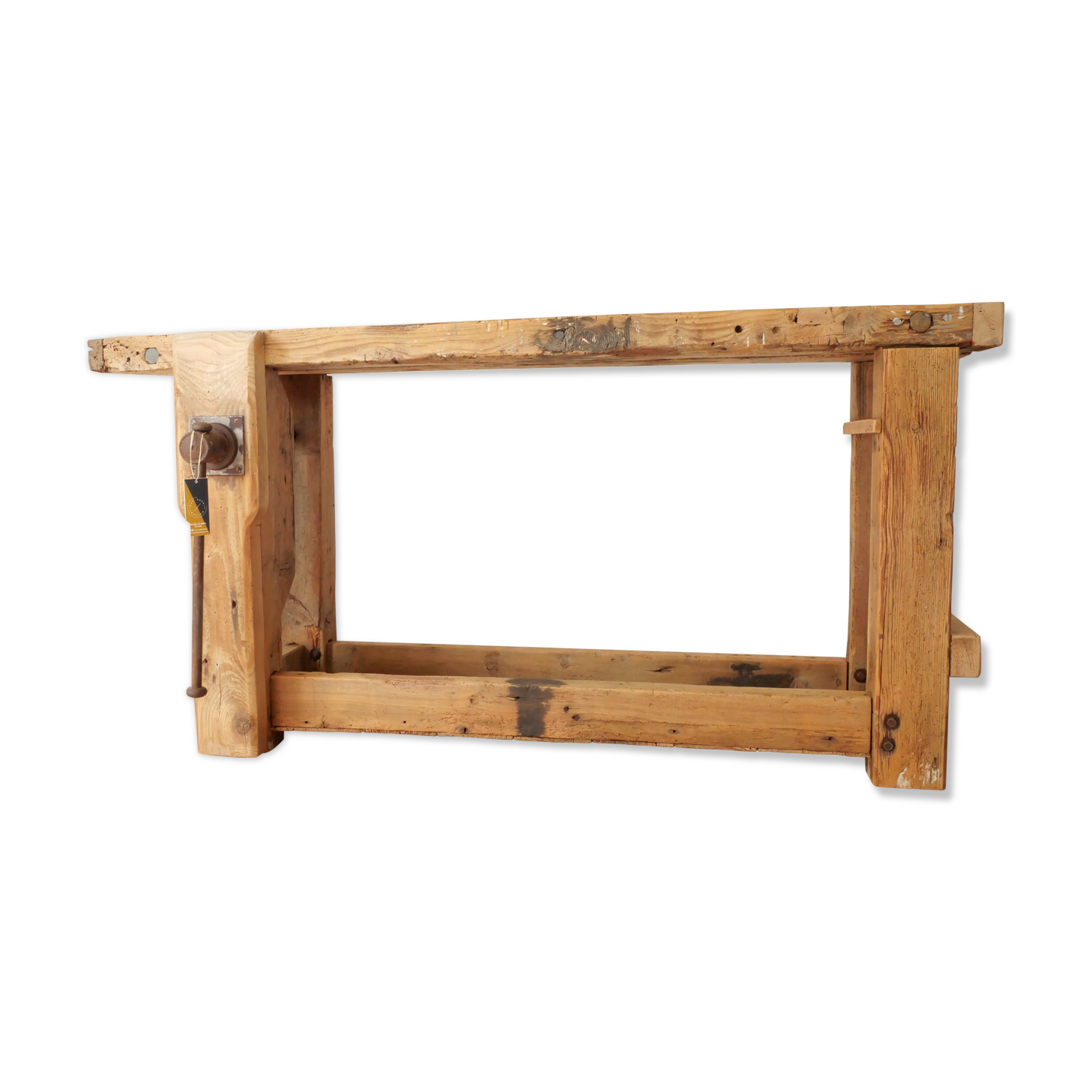 Wood carpenter's establishment