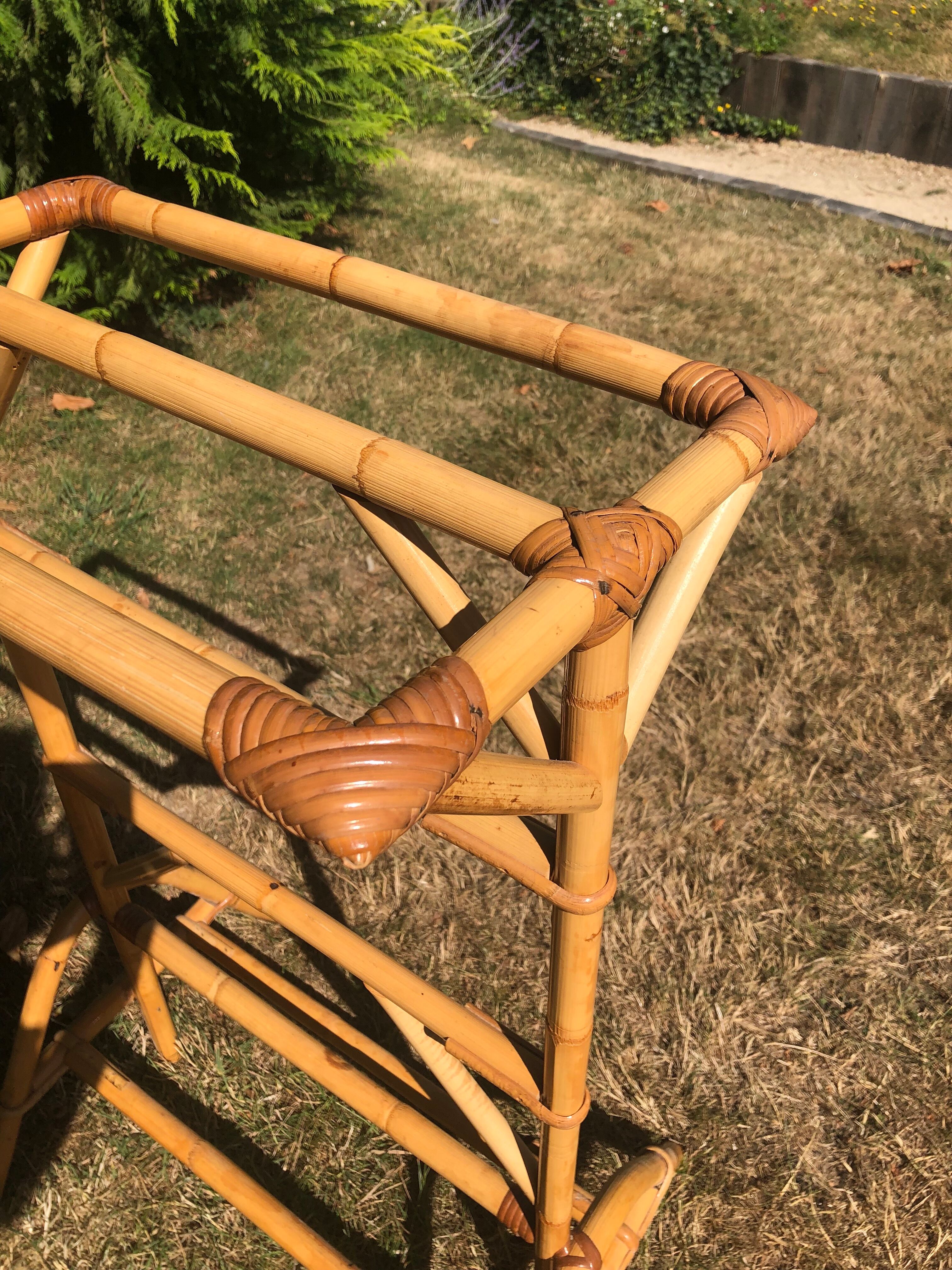 Valet, bamboo towel rail