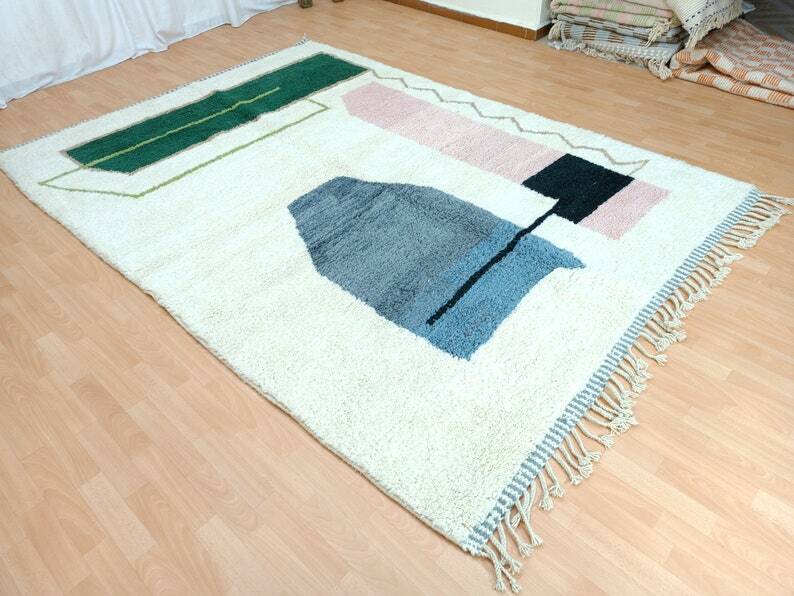 Traditional handmade Beni Ouarine rug 250cmx150cm