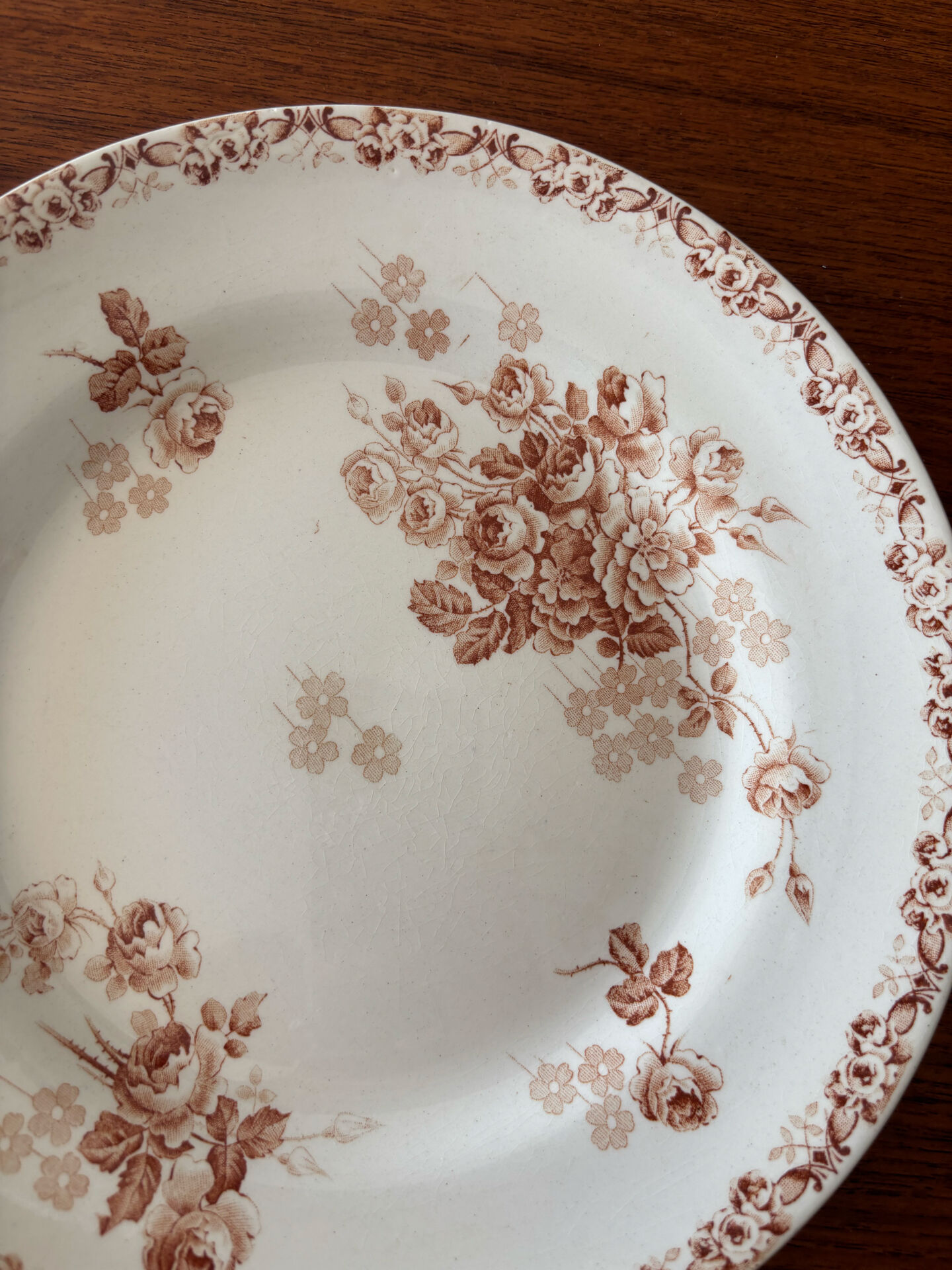 4 antique flat plates from Hte Boulenger et Cie in sepia ironstone, Lucie model.
