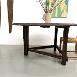 Round table in popular oak, circa 1880.