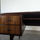 Bureau moderniste en bois exotique