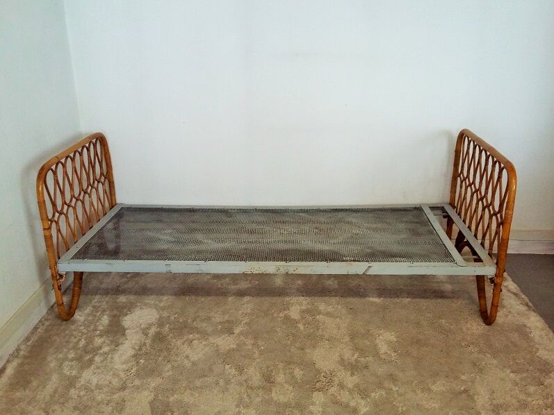 Vintage rattan daybed