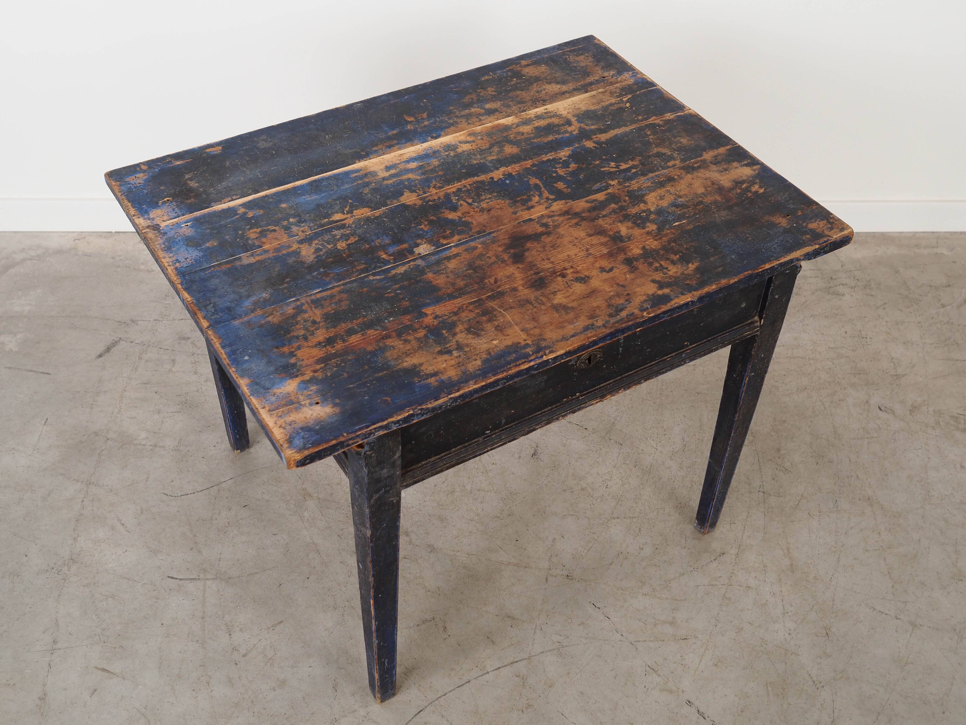 Table en pin, design danois, années 1940, fabriquée au Danemark