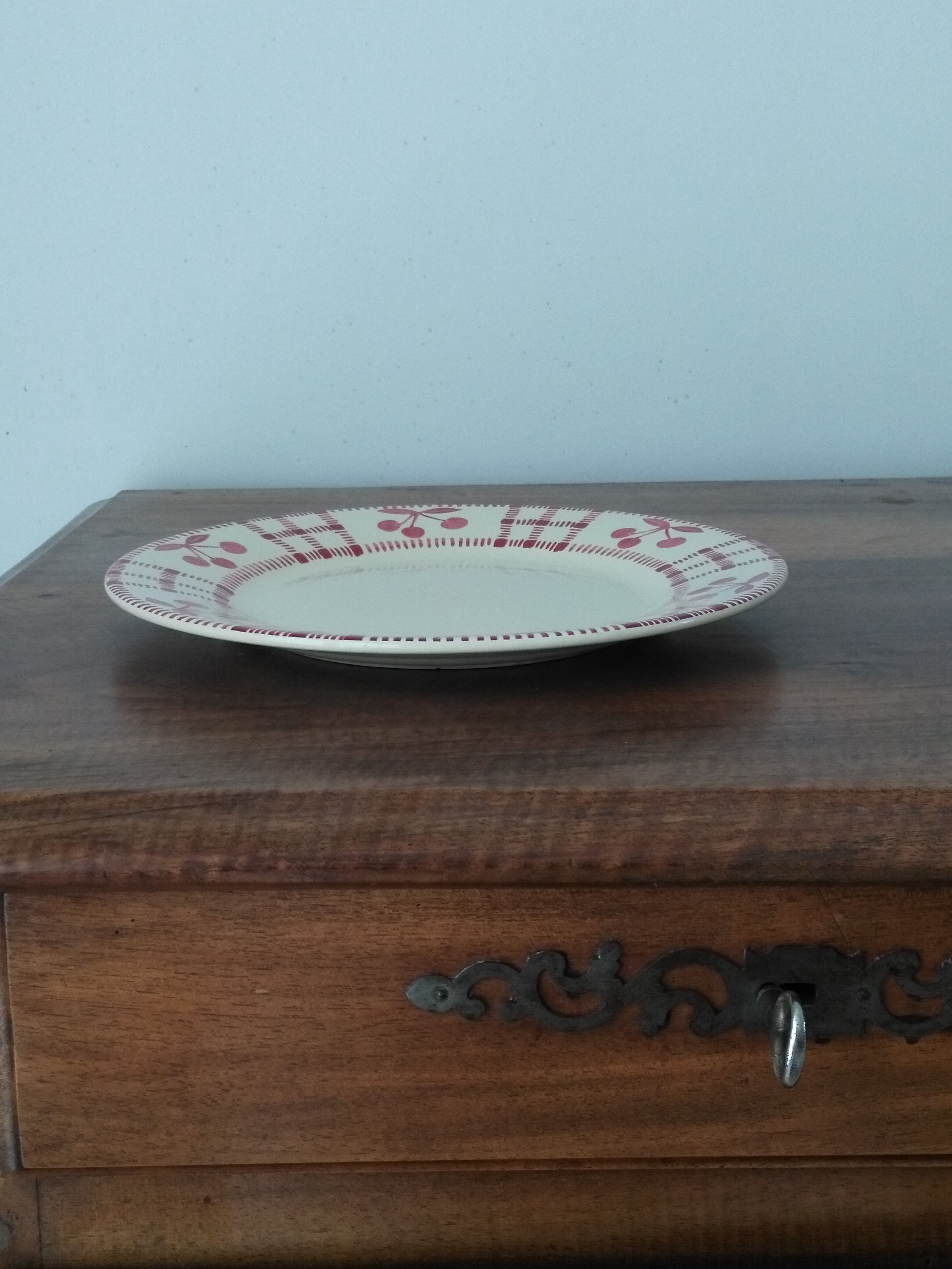 Earthenware serving plate with cherry decoration