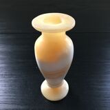 Two-tone marble candle holder