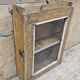 Ancienne vitrine murale tribale en teck birman