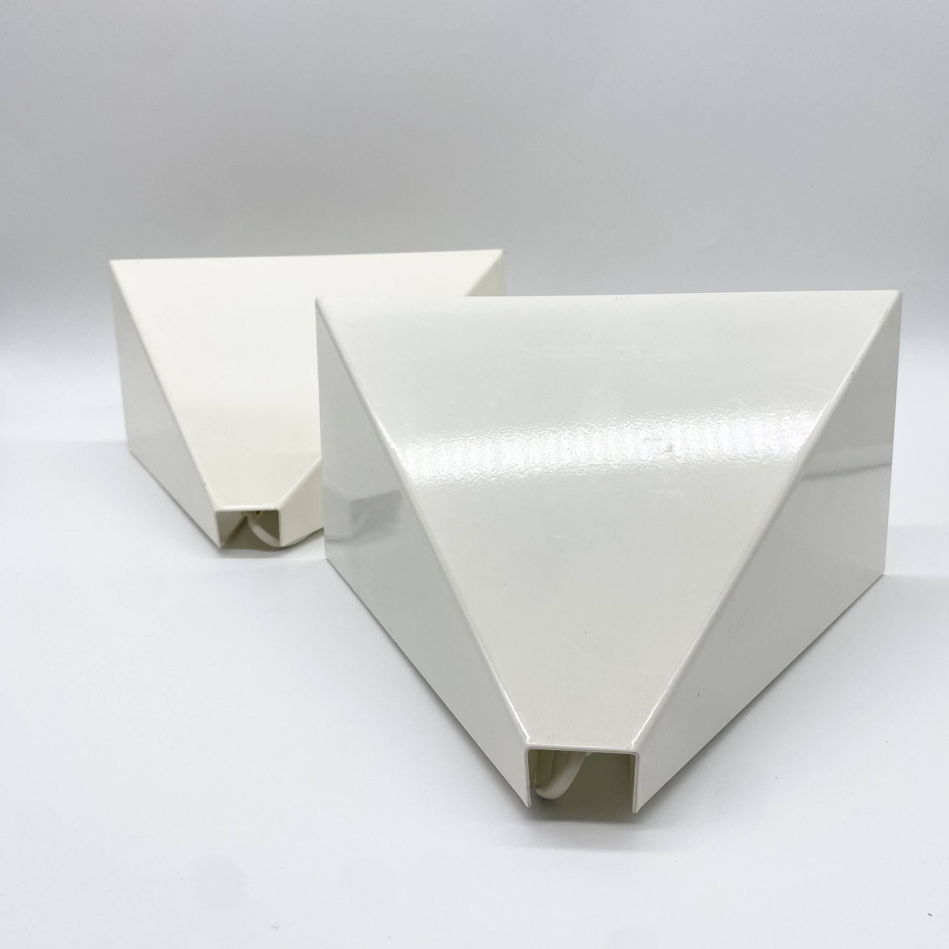 Pair of ikea “v607” wall lamps – 1980s