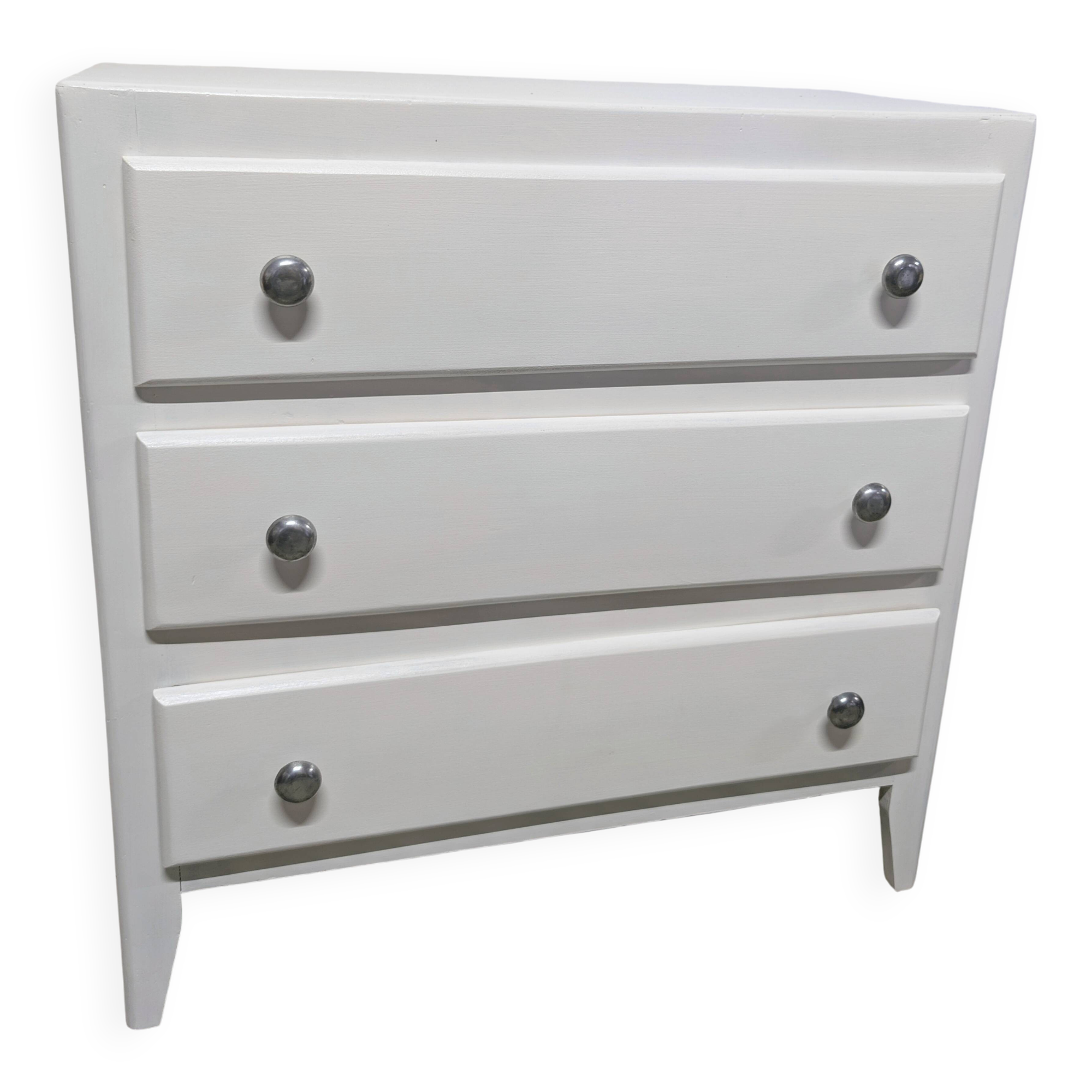 White vintage chest of drawers