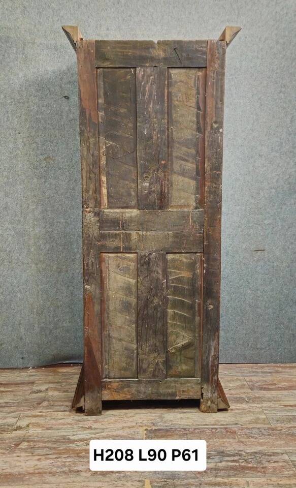Antique solid wood wardrobe / bonnetière – Geometric design – H 208 cm