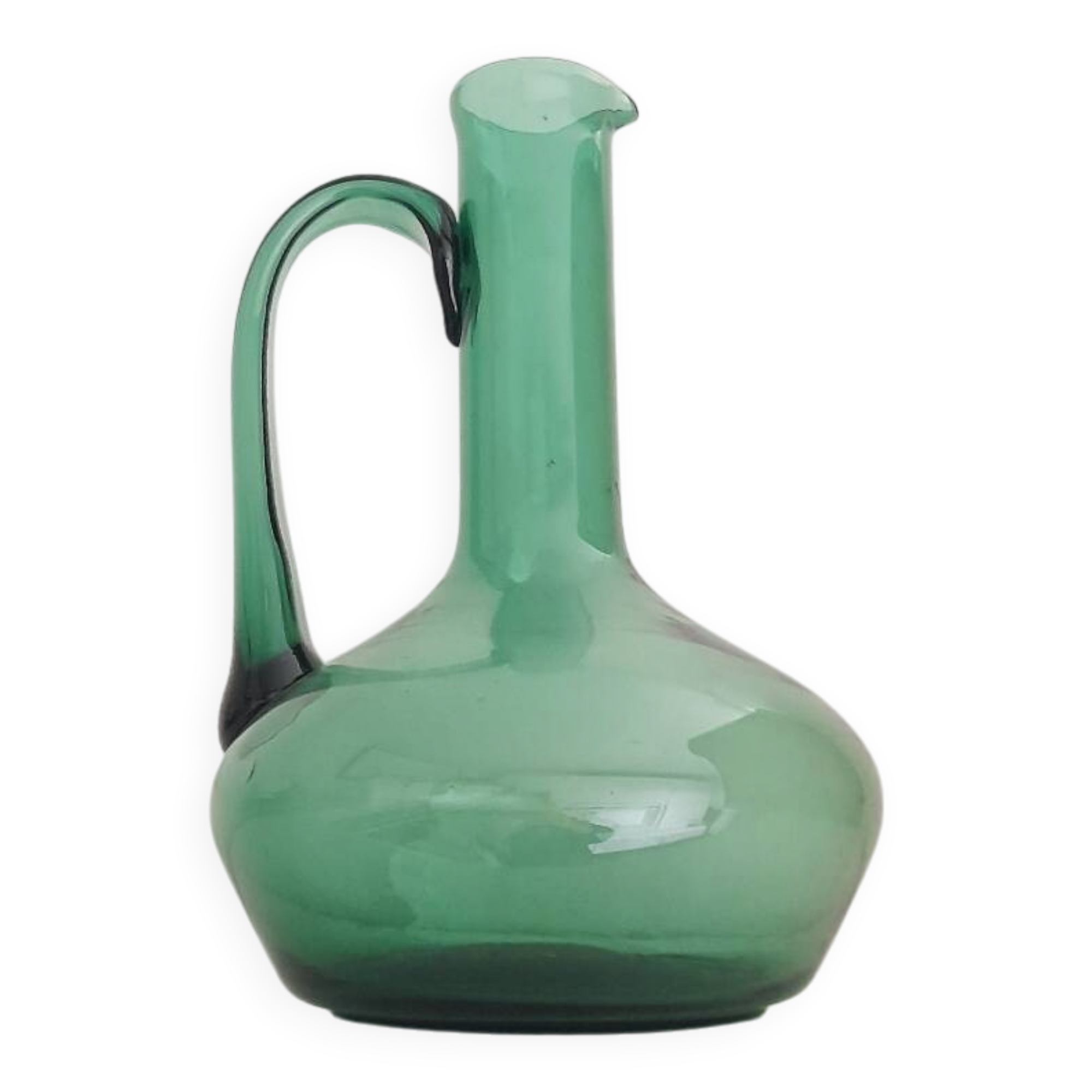 Carafe en verre vert de fabrication italienne 1960s