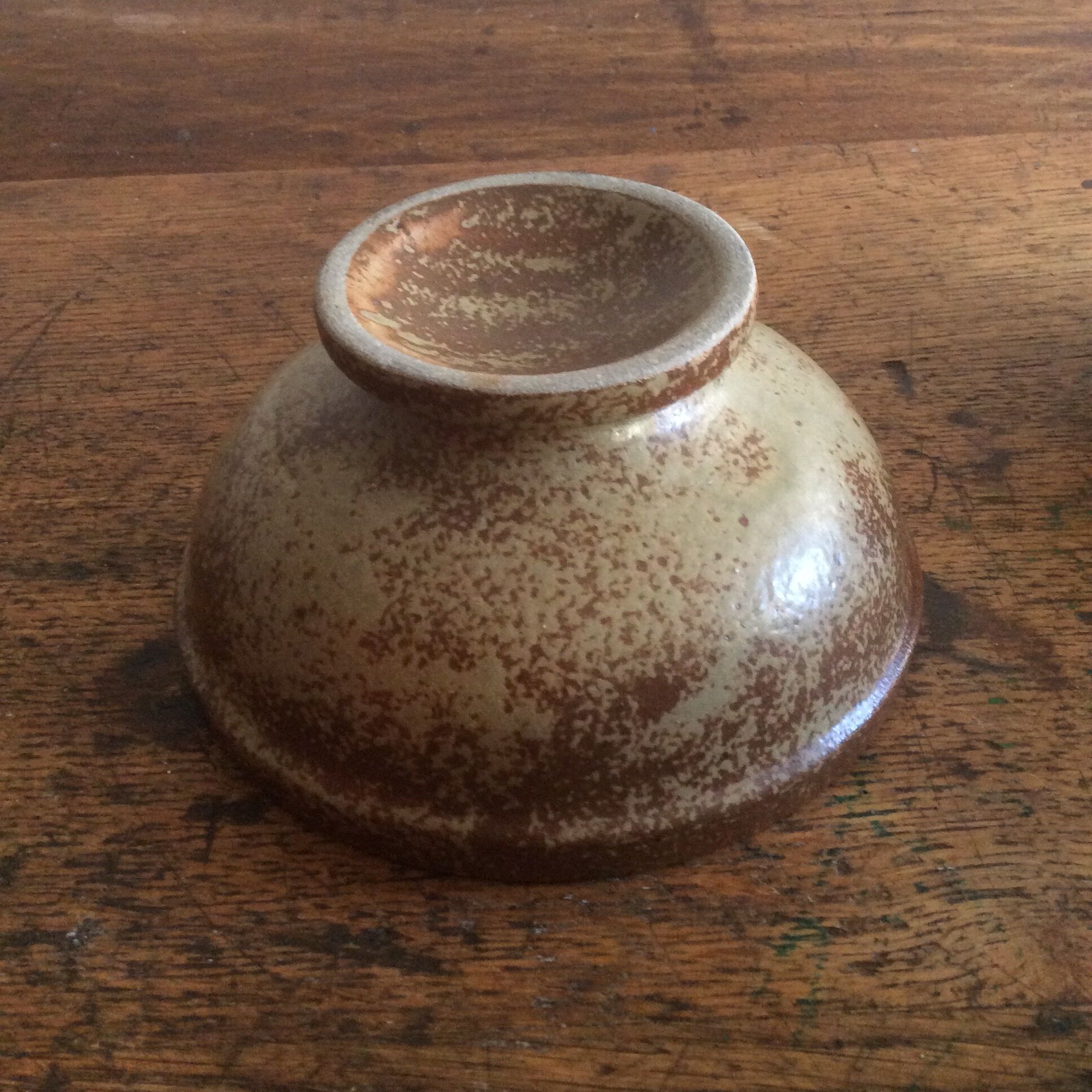 Set of 4 old bowls in stoneware