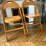 Set of chairs
