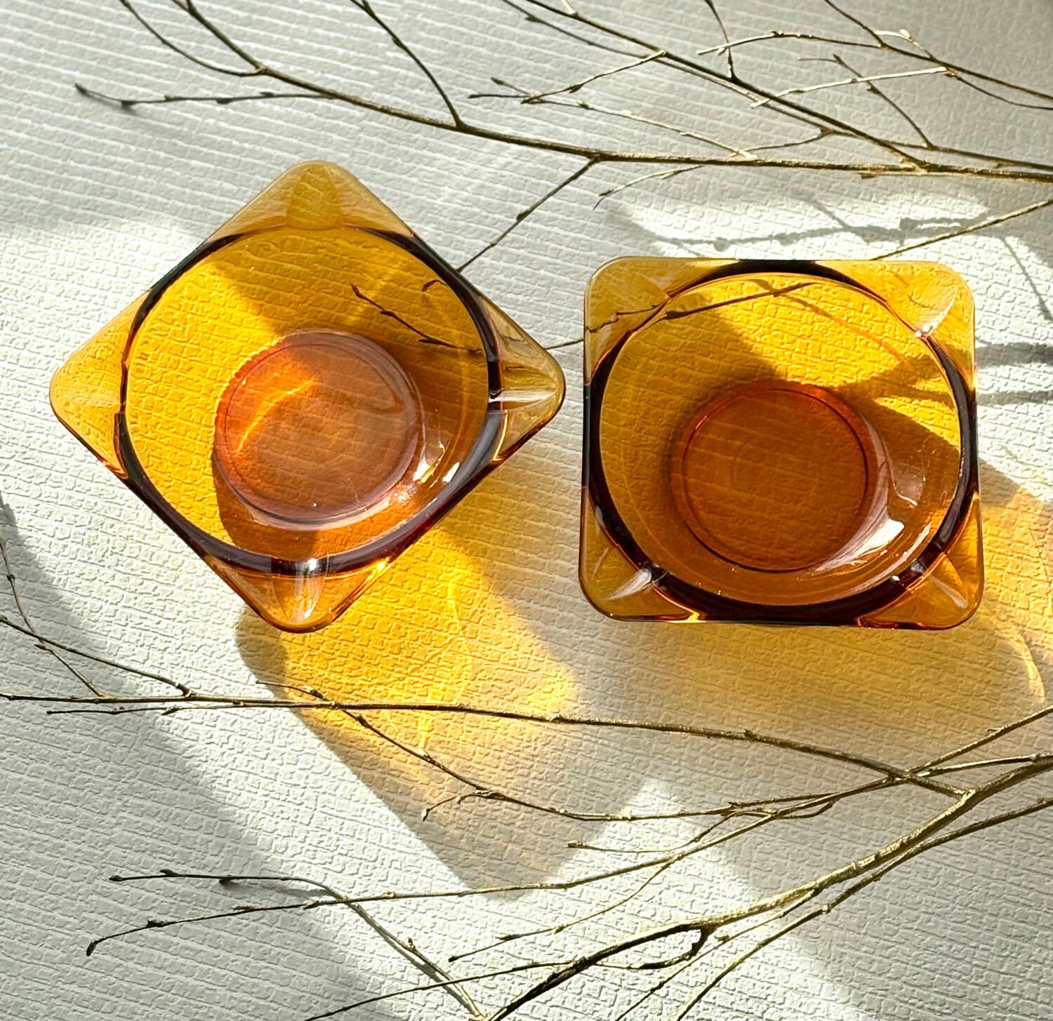 Lot de 2 cendriers vintage 70 Duralex verre ambré