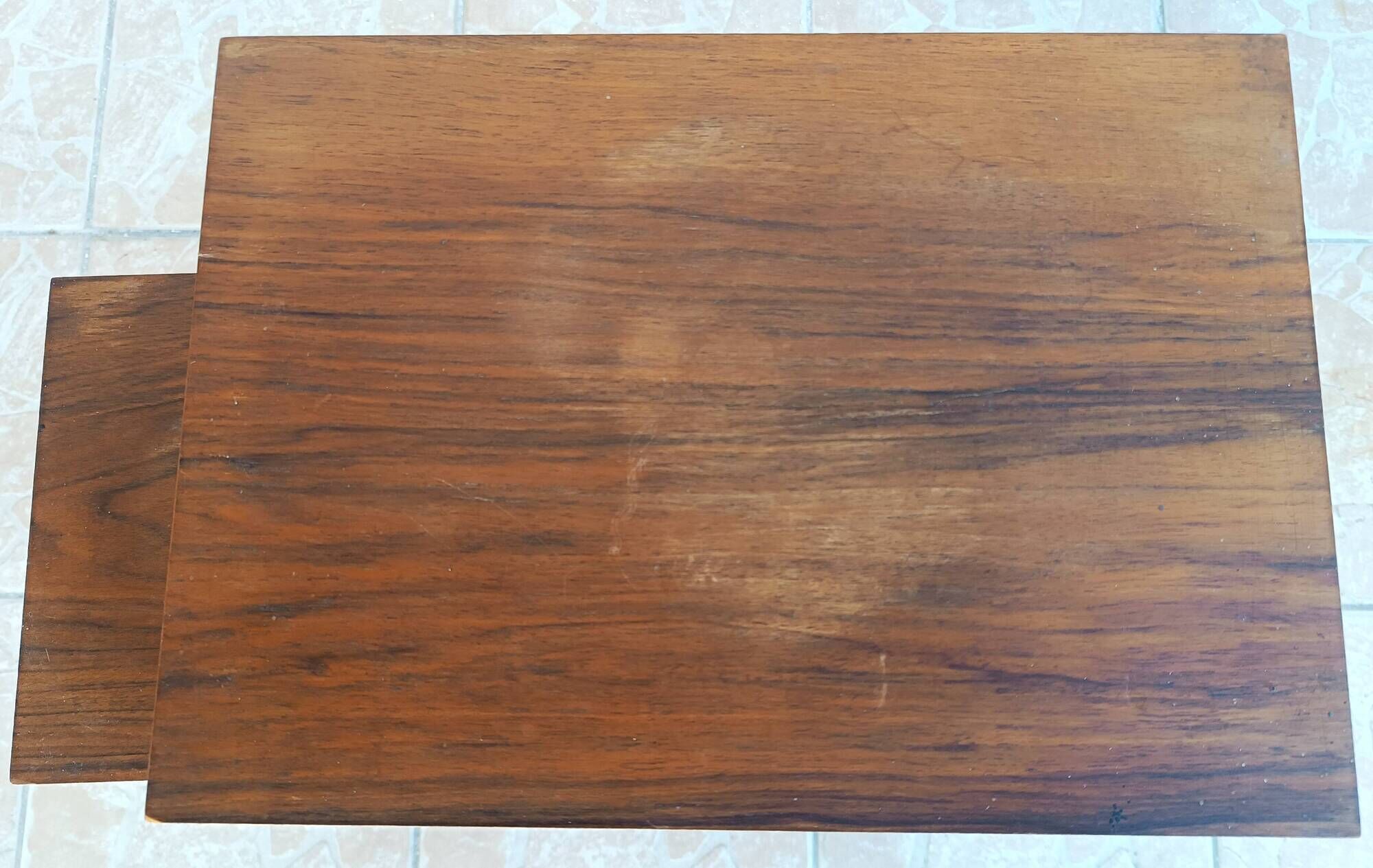Vintage side table in walnut burl