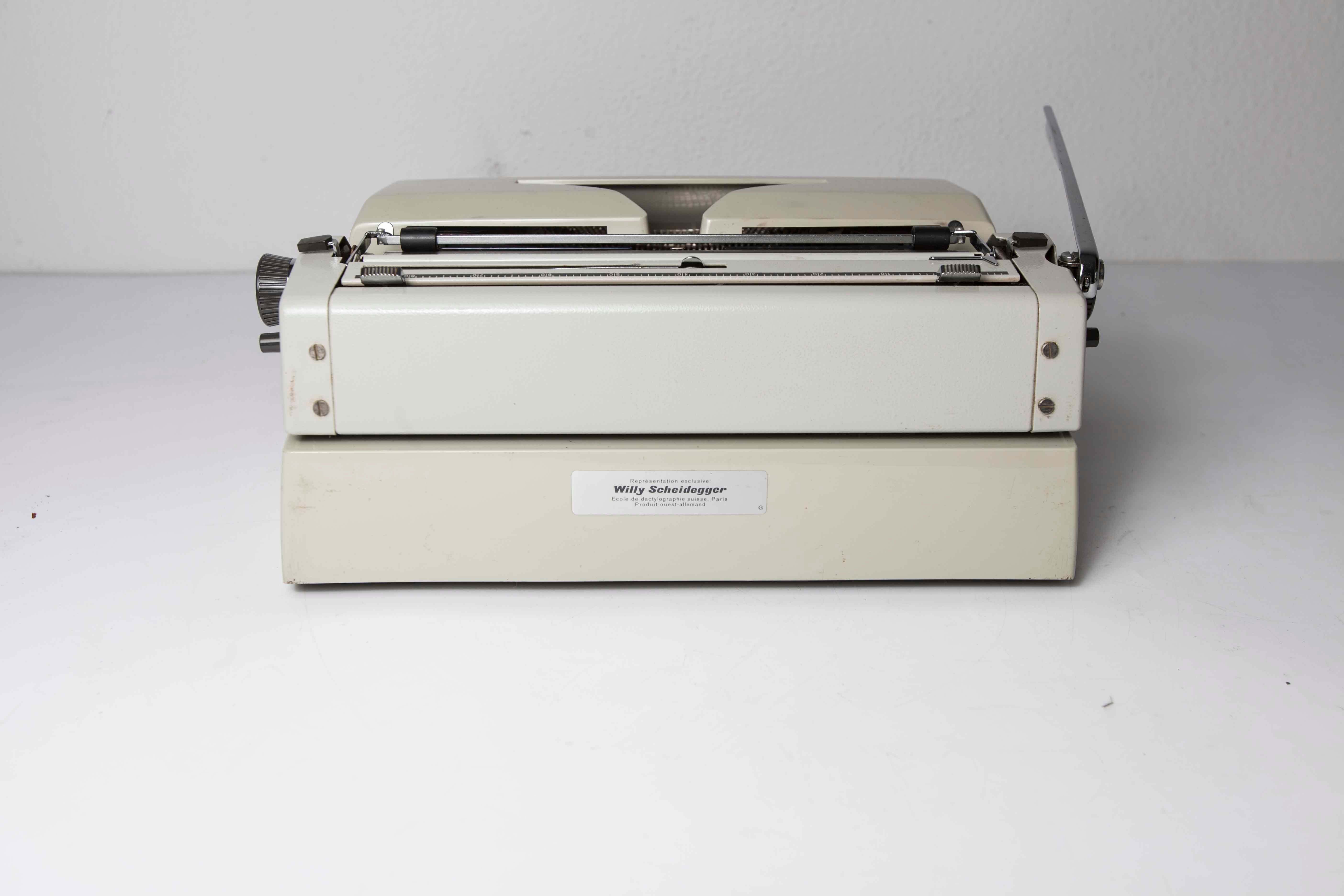 Revised Scheidegger International typewriter