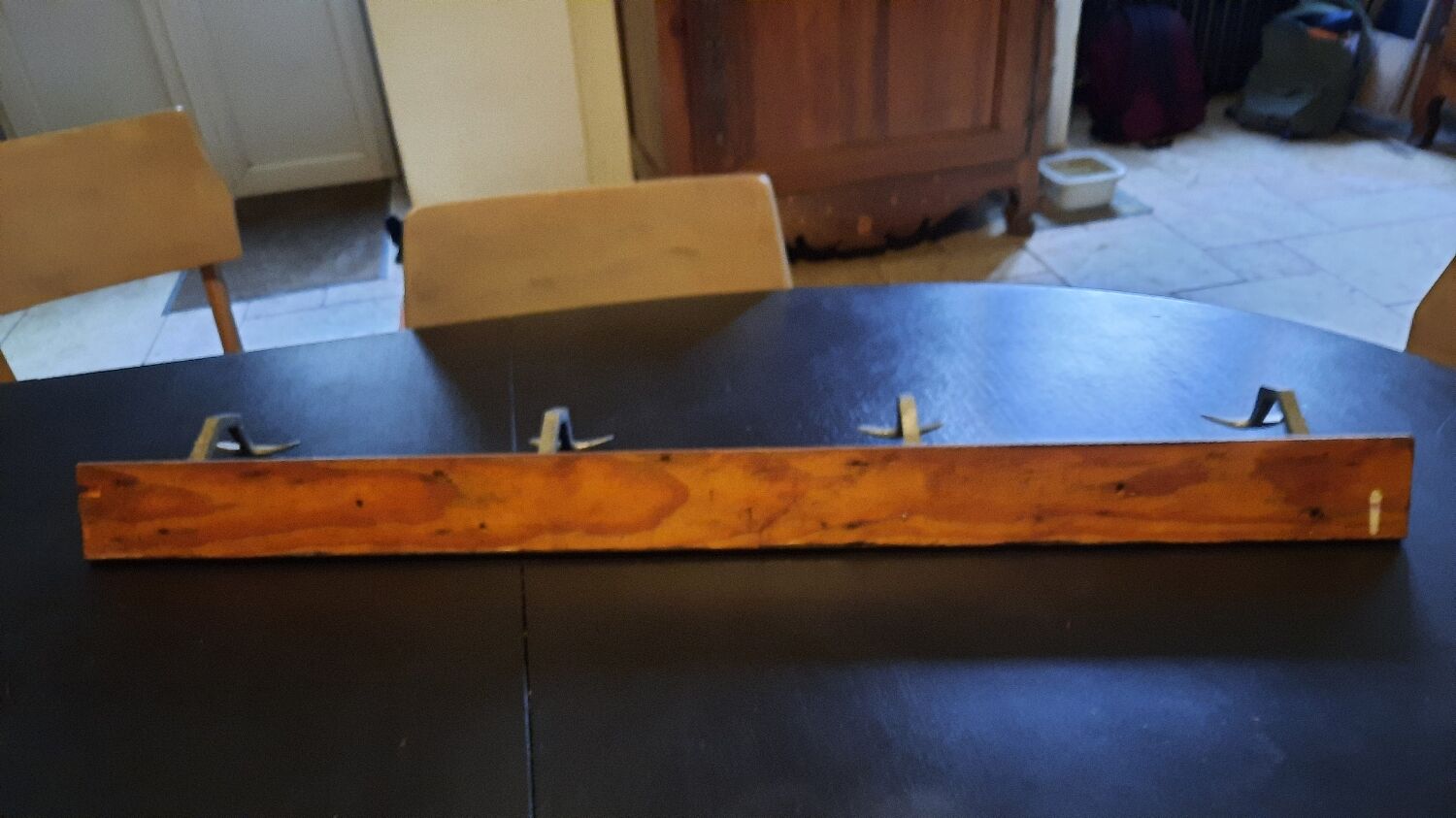 Wall-mounted coat rack 4 hooks