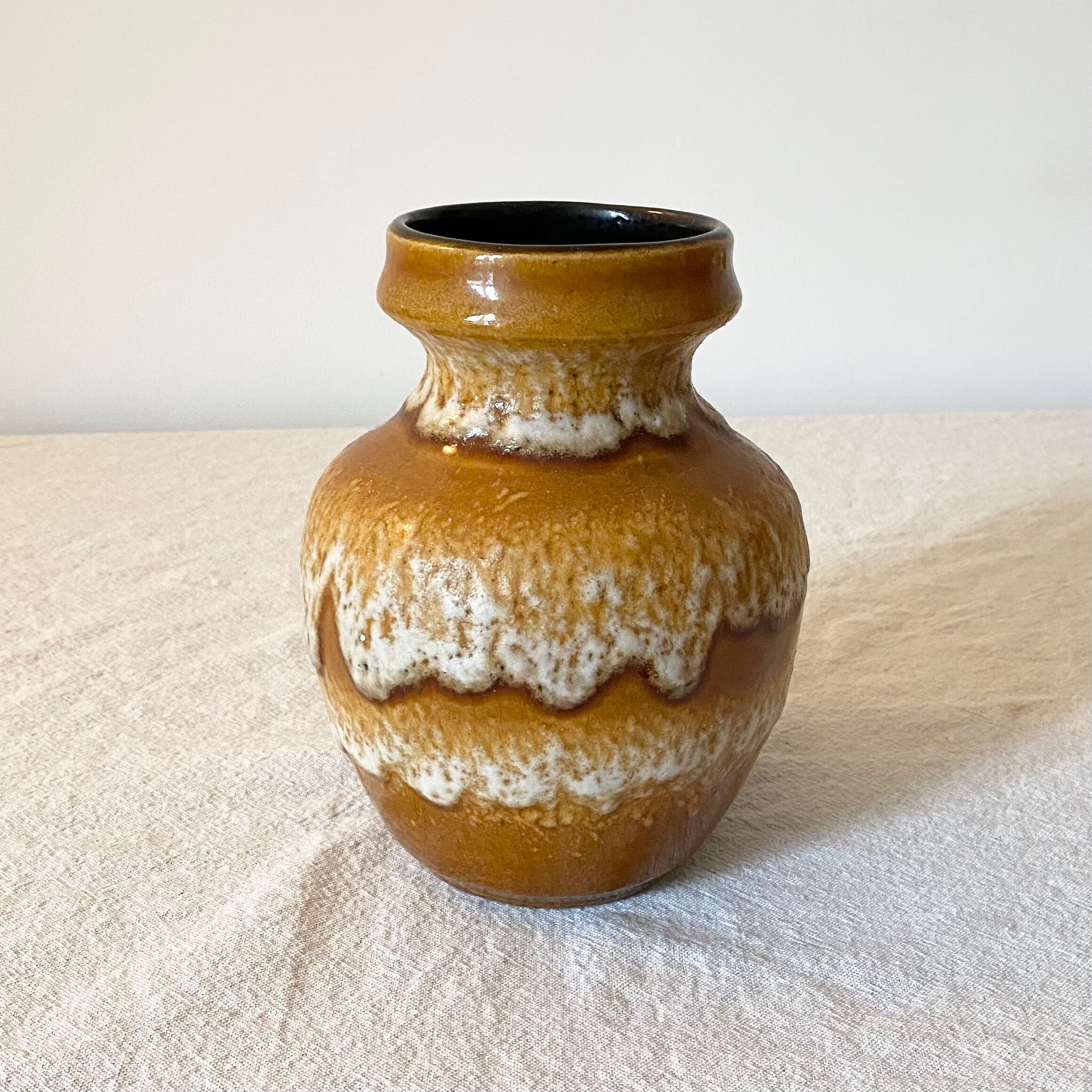 W.Germany ceramic vase (fat lava)