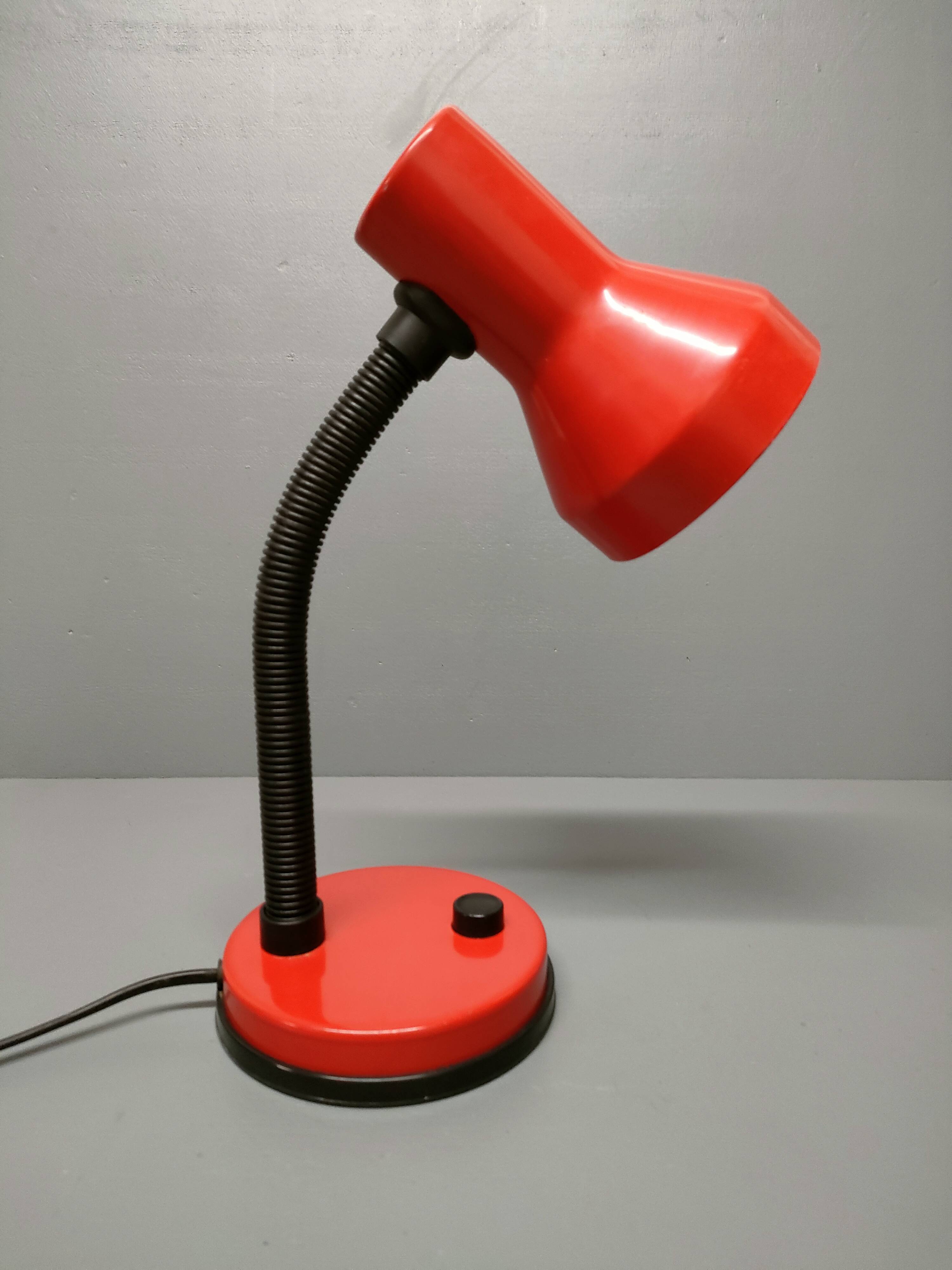 Elite - industrial style desk lamp - red lacquered metal - netherlands - 90's