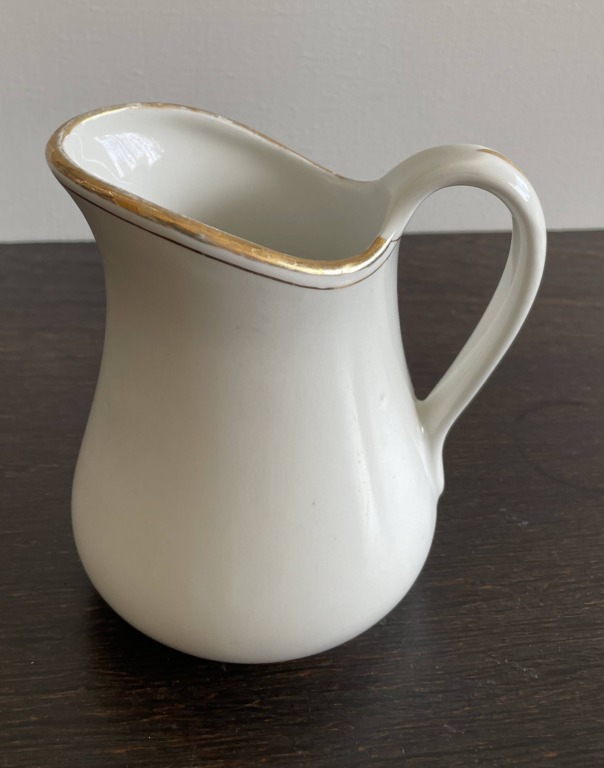 Jug or charming small vase, porcelain MEHUN, France