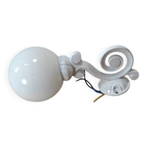 Applique murale en fonte