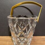 Bucket to refresh, ice bucket in cut crystal and gilded metal