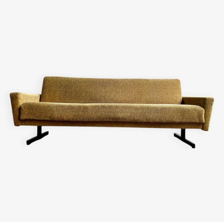Vintage daybed/sofa bed or sofa