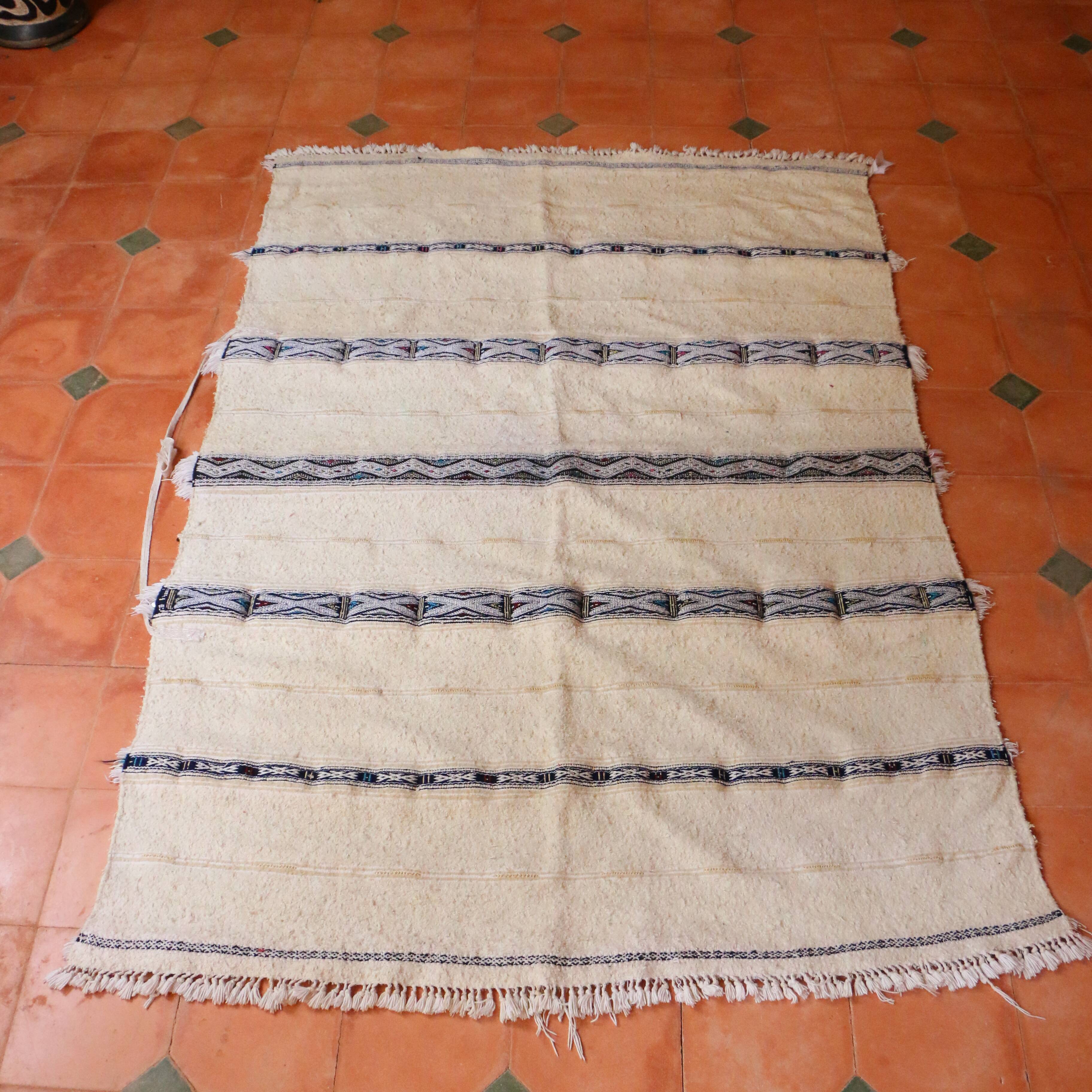 Handira bed cover - 119 x 175 cm