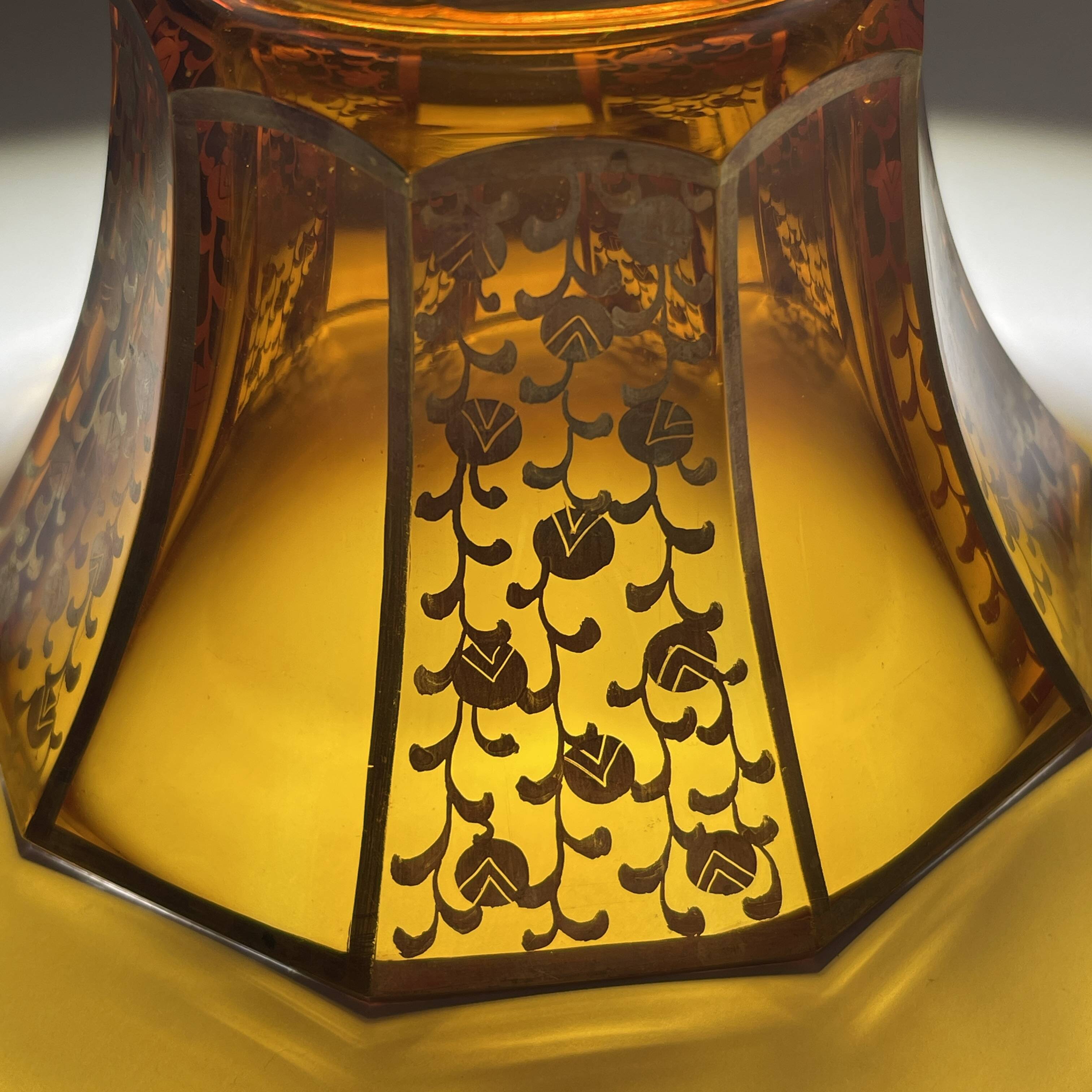 vase Art Déco, cristal taillé moderniste, Moser Karlsbad