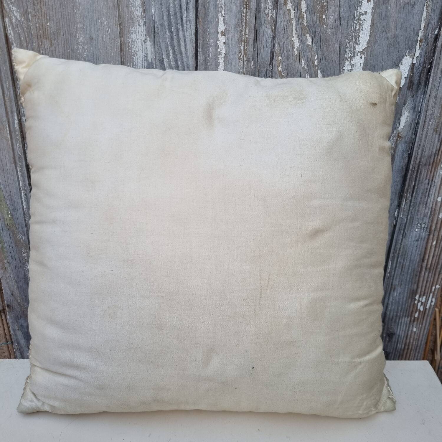 Canvas cushion